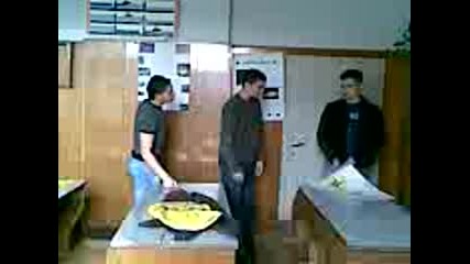 Видео011.3gp