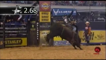 J.b. Mauney rides Chicken on a Chain for 90 points 