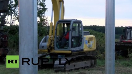 Croatia: Hungarian authorities fortify border with steel and barbed wire