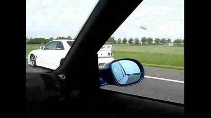 Bmw M3 e36 3.2 vs tuned Nissan Skyline Gts - T R33 Widebody 