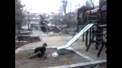 Падане с шматката от Хасково (смях)