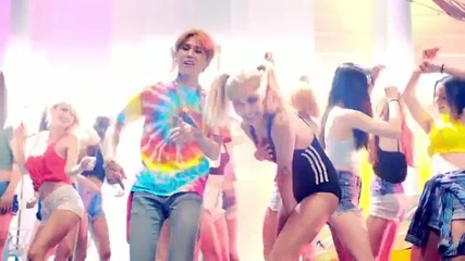 Hyuna - Roll Deep (feat. 정일훈 Of Btob)