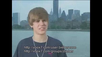 Justin Bieber зад кулисите на фотосесия за неговия концерт през 4 Юли