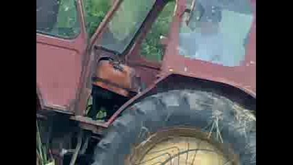 mlad traktorist ot zetiovo2