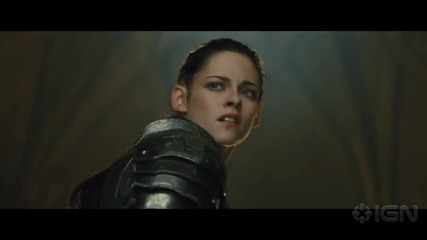 Snow White and the Huntsman Clip - The Queen Attacks