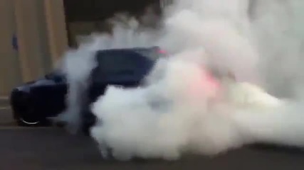 Bmw M5 [e60] Удивителен burnout