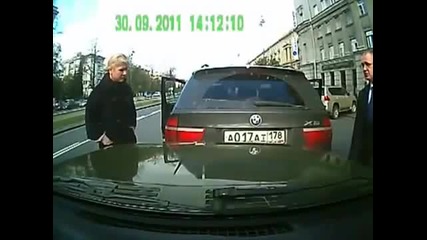 Ето защо е добре да има камера в колата!