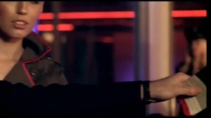 Maroon 5 - Makes Me Wonder 