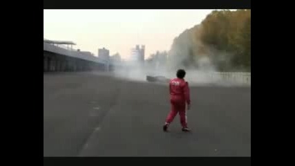 Burnout с кола на стойност $2.500.000 