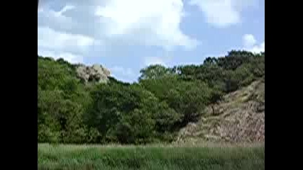 по течението на река Ропотамо 
