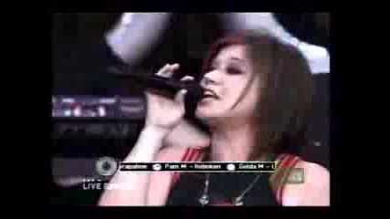 Kelly Clarkson На Live Earth 2007 (How I Feel)