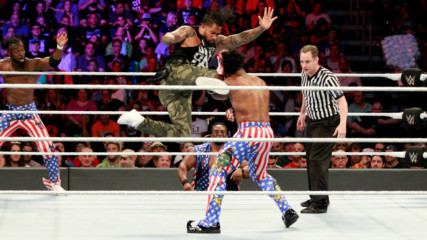 The New Day fight tooth-and-nail to dethrone SmackDown Tag Team Champions The Usos: WWE Battleground 2017 (WWE Network Exclusive
