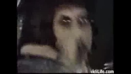 Queen - We Will Rock You