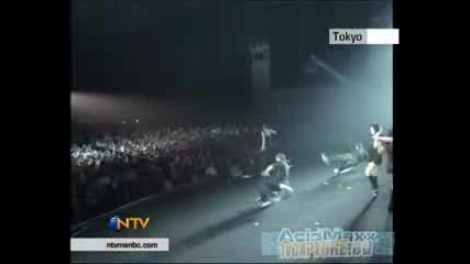Rihanna - Umbrella(live)