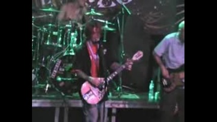 Artery - No Family No Home