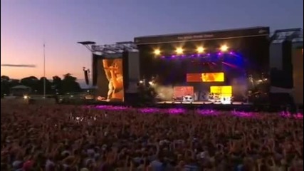 Н О В О! Rihanna - Live at V Festival 2011 (part 1) H Q
