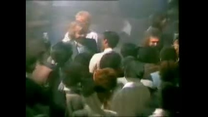 Foreigner - I Want To Know What Love Is