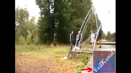 Как си заби главата (смях)