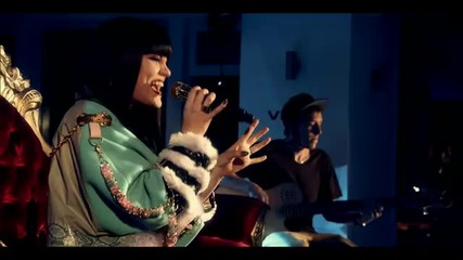Jessie J - Domino (live in London)