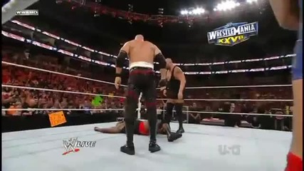 Kane Big Show hits a Double Chokeslam on Ezekiel Jackson