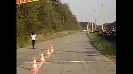 Audi S4 vs Nissan 350z Drag Racing