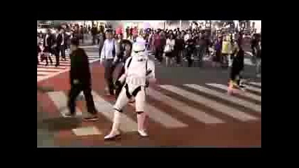 Войника От Star Wars Танцува