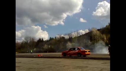 V8 E36 vs M5 E30 