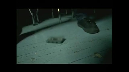Rise Against - Swing Life Away