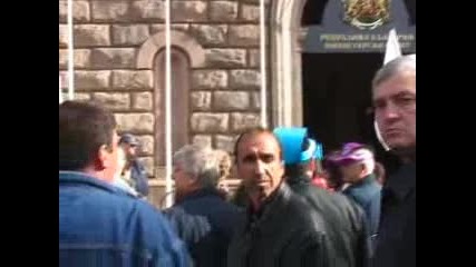 Металурзите от "Кремиковци" отново протестираха