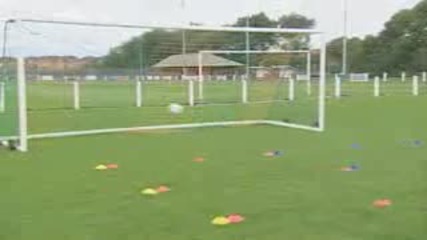 Match Magazine - Fa Skills - How To Cross The Ball 
