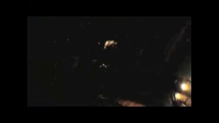 Skillet - Whispers in the Dark [live]