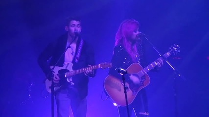 Demi Lovato Ft. Nick Jonas Уолингфорд, Ct (08/03)