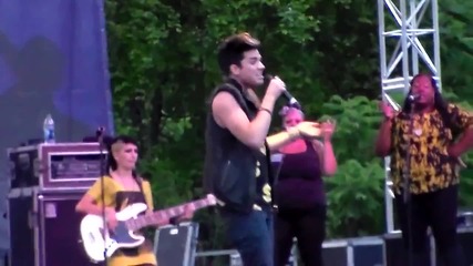 Adam Lambert - Cuckoo (live at Six Flags New England - May 26, 2012)