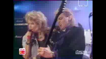 Samantha Fox