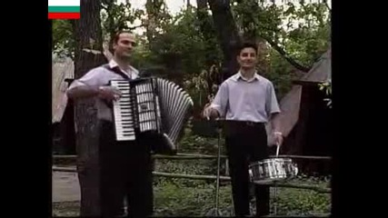 Българска народна музика в изпълнение на орк. Извор- гр. Добрич