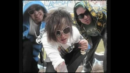 Brokencyde - Freaxx