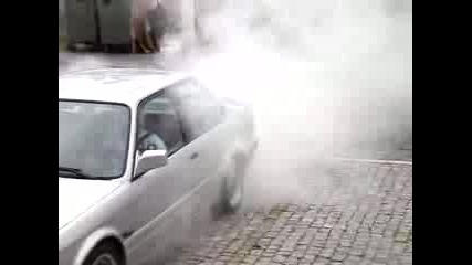 Bmw E30 320is Burnout