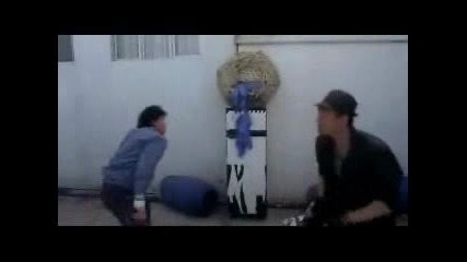 Азия Спит Борба Видео