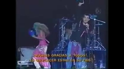 beijo de anahi e robbie williams 