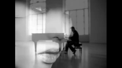 (превод) Laura Pausini Every little thing you do (piano vocal version) .. всеки един твой малък жест