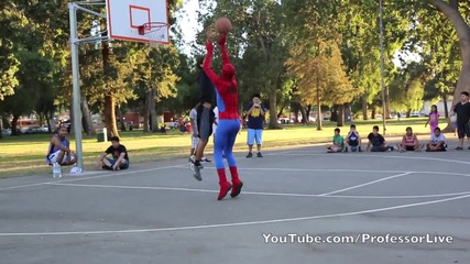 Да играеш баскетбол със Спайдърмен не било лесна работа!