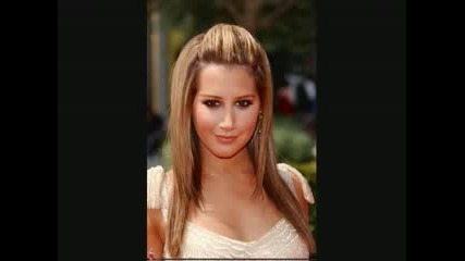 Ashley At The 2008 Emmy Awards