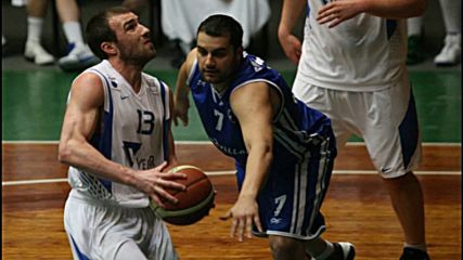 Асен Великов: Не гледаме класирането, искаме да продължим да играем добре
