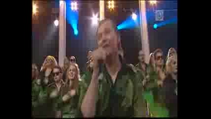 Kuorosota - We Will Rock You - Cover Queen
