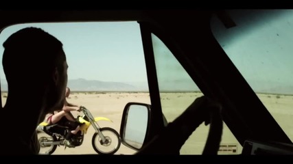 Yuksek - Always On The Run (official Video)(3)
