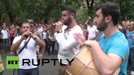 Armenia: 'Don't raise electricity price' - the buzz from Yerevan's streets
