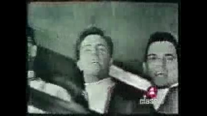 The Four Seasons - Walk Like A Man