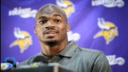 Adrian Peterson's Wife Is Pregnant With His 8th Kid!