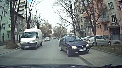 "Моята новина": Навлизане в насрещното