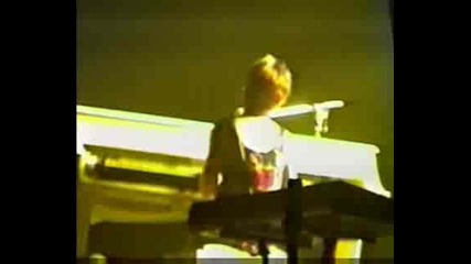 The Cranberries - Dying In The Sun